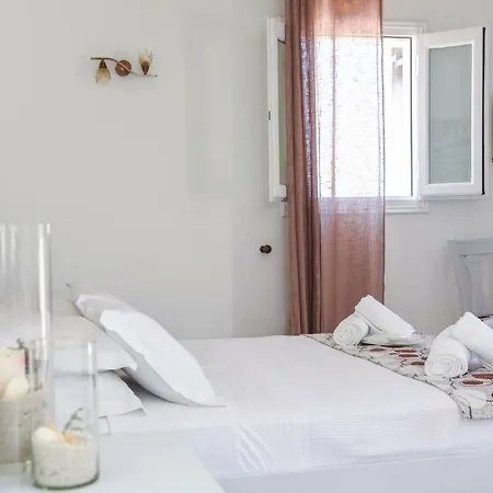 I Anatoli Tou Porto Tinos Aparthotel 3*