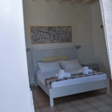 I Anatoli Tou Porto Tinos